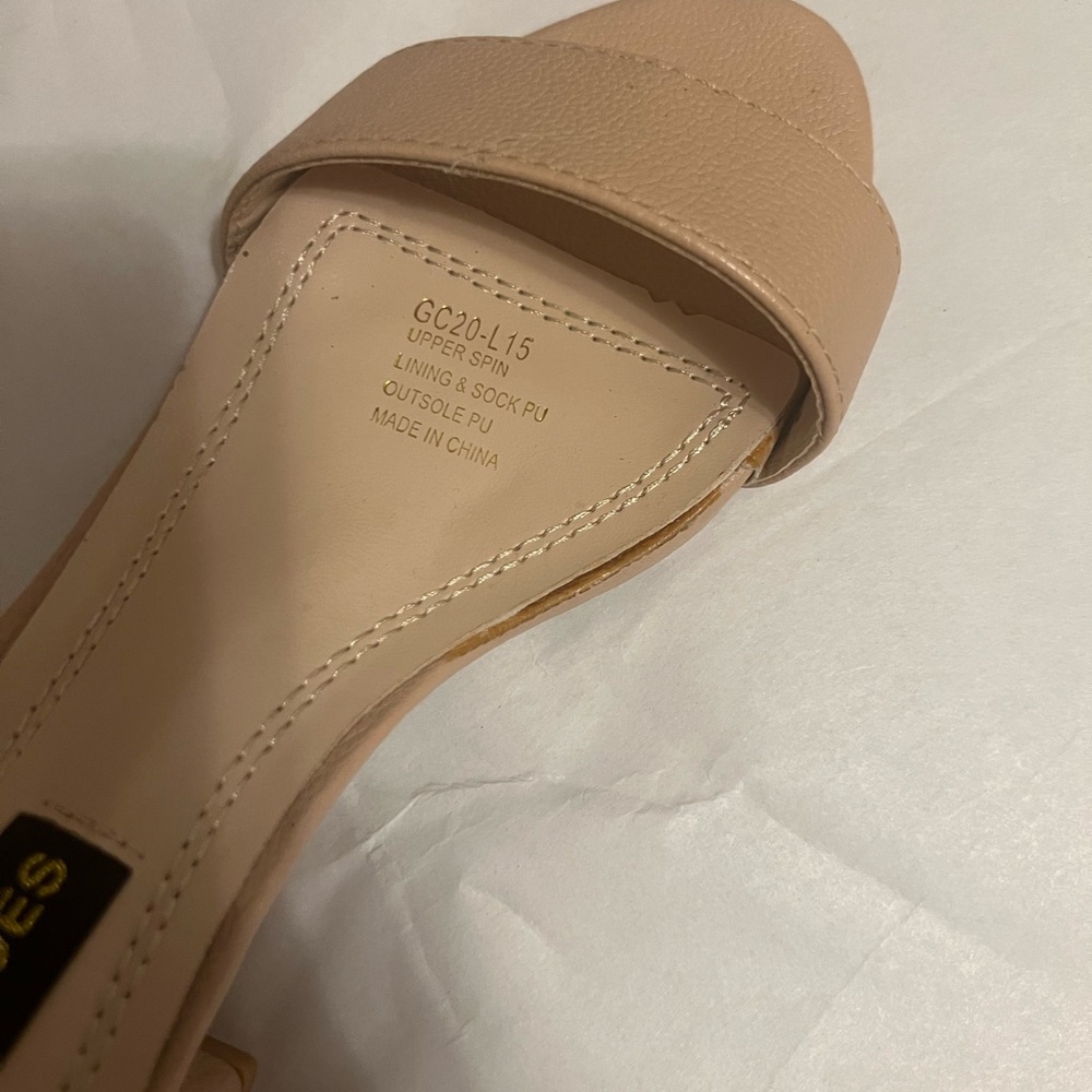 Women's Tan Heels - Picture 3 of 8